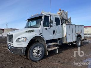 Photo of a 2006 Freightliner M2 106