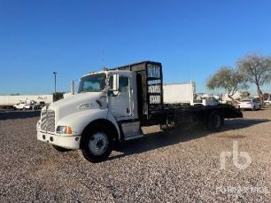 Photo of a 2006 Kenworth T300