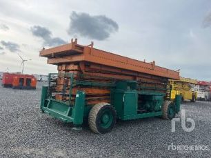Photo of a 2005 Holland Lift G320DL30