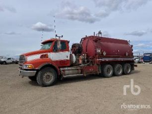 Photo of a 2005 Sterling L9500
