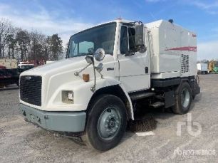 Photo of a 1999 Freightliner FL-70