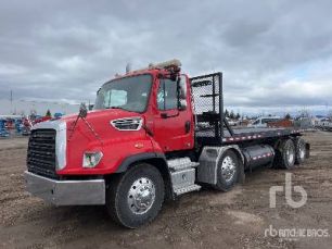 Photo of a 2013 Freightliner 114 SD