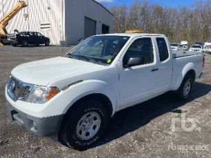 Photo of a 2015 Nissan FRONTIER