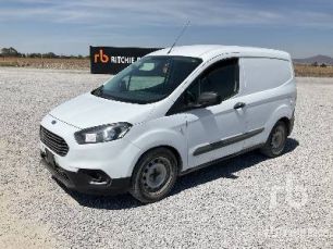 Photo of a 2021 Ford TRANSIT COURIER