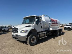 Photo of a 2022 Freightliner M2 106