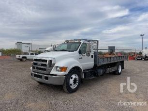 Photo of a 2005 Ford F-650