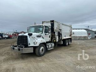 Photo of a 2019 Freightliner 108SD