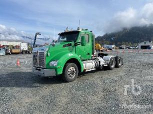 Photo of a 2016 Kenworth T880