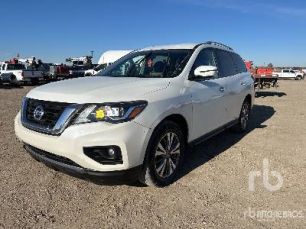 Photo of a 2019 Nissan PATHFINDER