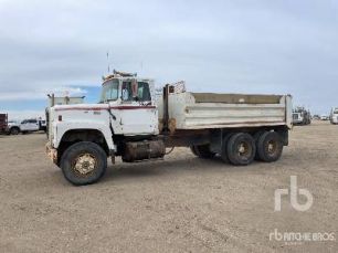 Photo of a 1985 Ford LT9000