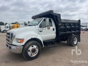 Photo of a 2006 Ford F-750