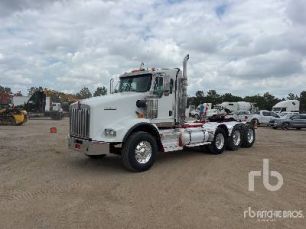 Photo of a 2012 Kenworth T800