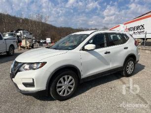 Photo of a 2018 Nissan ROGUE