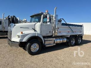 Photo of a 2013 Western Star 4900
