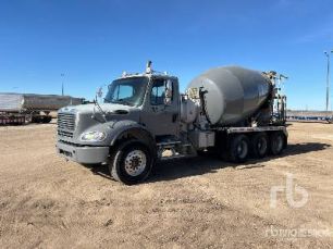 Photo of a 2009 Freightliner M2 112