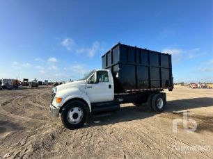 Photo of a 2015 Ford F-650