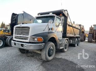 Photo of a 2000 Sterling L9522