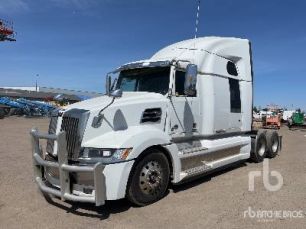Photo of a 2020 Western Star 5700XE