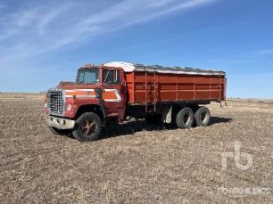 Photo of a 1978 Ford 800