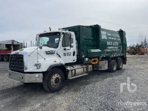 Photo of a 2016 Freightliner 114SD