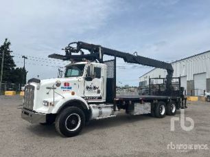 Photo of a 1995 Kenworth T-800