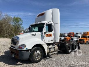 Photo of a 2014 Freightliner COLUMBIA 120