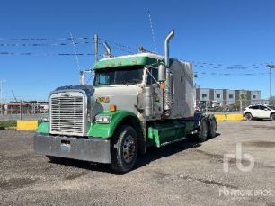Photo of a 2001 Freightliner FLD 120