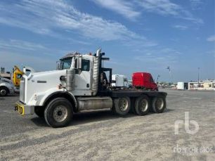 Photo of a 2010 Kenworth T800
