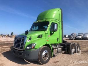 Photo of a 2019 Freightliner CASCADIA 113