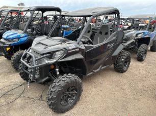 Photo of a 2023 Can Am COMMANDER XT 700