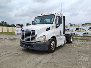Photo of a 2014 Freightliner CASCADIA