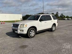 Photo of a 2009 Ford Explorer XLT