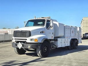 Photo of a 2004 Sterling LT8500