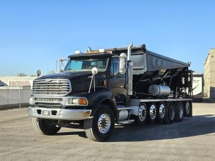 Photo of a 2004 Sterling L9500