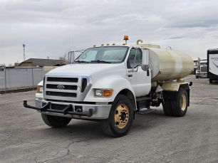 Photo of a 2005 Ford F750