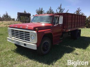 Photo of a 1974 Ford F-600