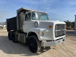 Photo of a 1989 Ford L8000