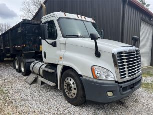 Photo of a 2015 Freightliner CASCADIA 125