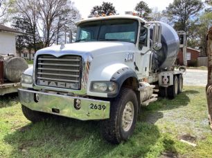 Photo of a 2007 Mack CTP713