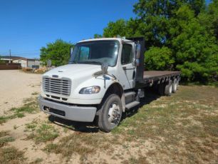 Photo of a 2013 Freightliner M2 106