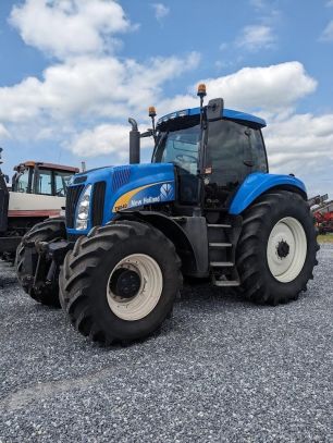Photo of a  New Holland T8040