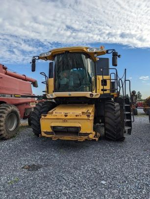 Photo of a  New Holland CR940