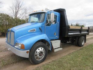 Photo of a 1997 Kenworth T300