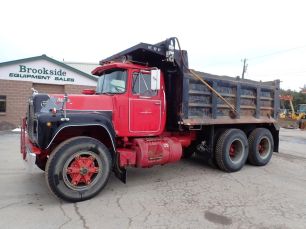 Photo of a 1986 Mack RD686S