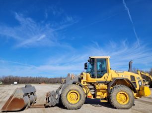 Photo of a 2012 Volvo L70G