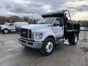 Photo of a 2023 Ford F750