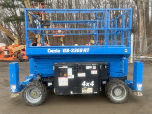 Photo of a 2020 Genie GS3369RT