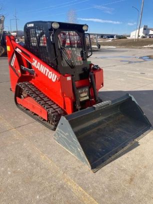 Photo of a 2021 Manitou 1050RT