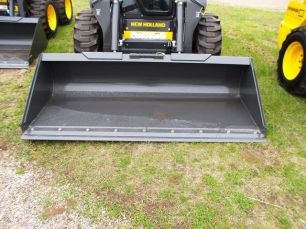 Photo of a  New Holland 735064016