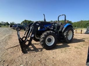 Photo of a 2004 New Holland TS100A